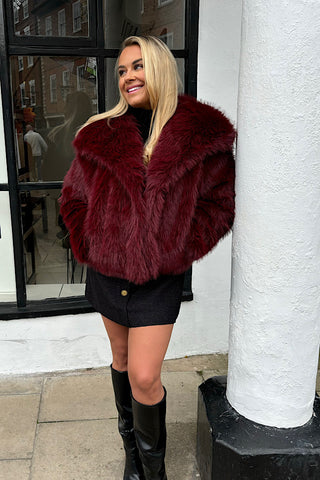 Luxe Faux Fur Jacket In Burgundy